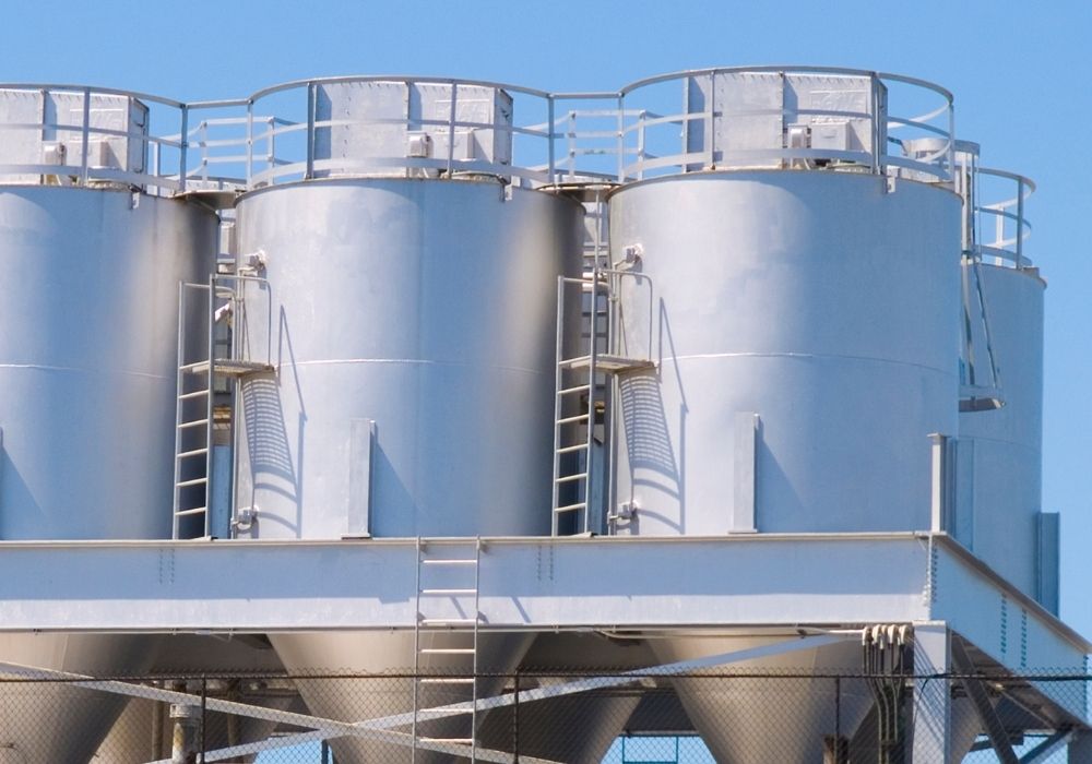 chemical tanks and reactors manufacters